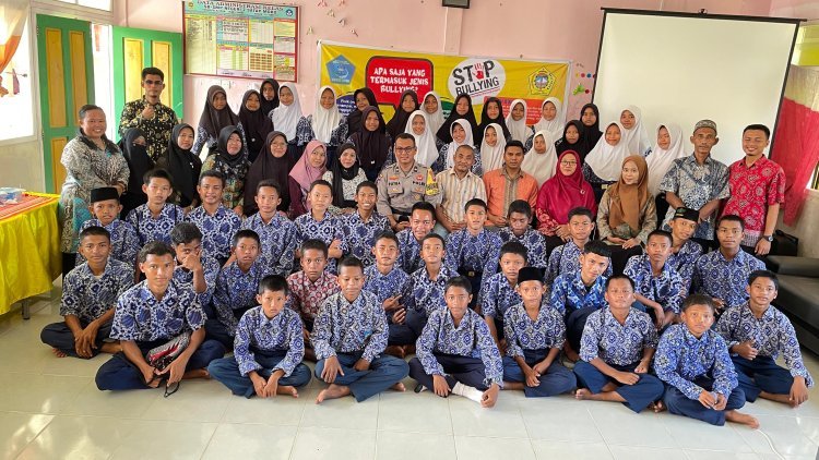 Kapolsek Moro Sosialisasi Anti-Bullying di SD-SMP NEGERI 7 Satu Atap Moro Desa Sugie Kecamatan Sugie Besar