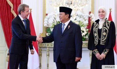 Presiden Prabowo Terima Surat Kepercayaan Tujuh Duta Besar di Istana Merdeka