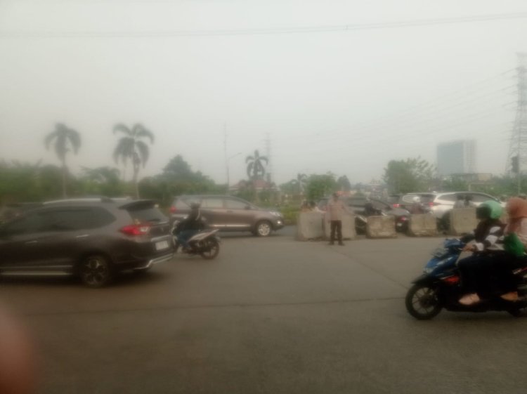 Kegiatan Protap Pengaturan Lalu Lintas Polsek Cikupa Tingkatkan Keamanan di Jam Sibuk