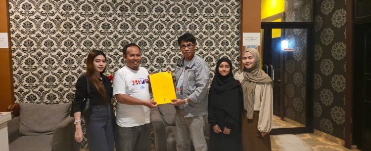 Perkuat Konsolidasi, Mahmud Serahkan SK DPD PJS Kaltim