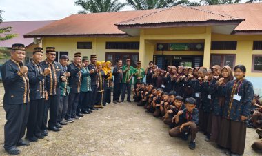 SMP Negeri 3 Gunung Meriah Luncurkan Pemakaian Baju Khas Motif Aceh Singkil