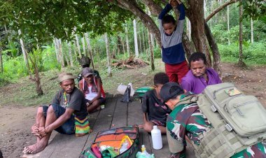 TNI Selalu Ada Untuk Rakyat, Satgas Yonif 131/BRS Yankes Keliling Gratis di Perbatasan Papua