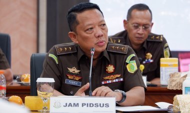 Kejaksaan Agung Periksa Dua Saksi Terkait Dugaan Suap dan Gratifikasi dalam Perkara Ronald Tannur