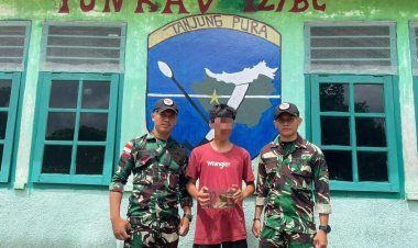 Satgas Pamtas Yonkav 12/BC Terima Penyerahan Hewan di Lindungi