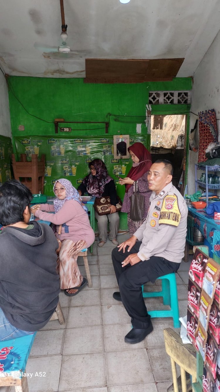 Aiptu Mukhsodin Tingkatkan Kepercayaan Warga Melalui Warung Bhabinkamtibmas di Desa Sukadamai