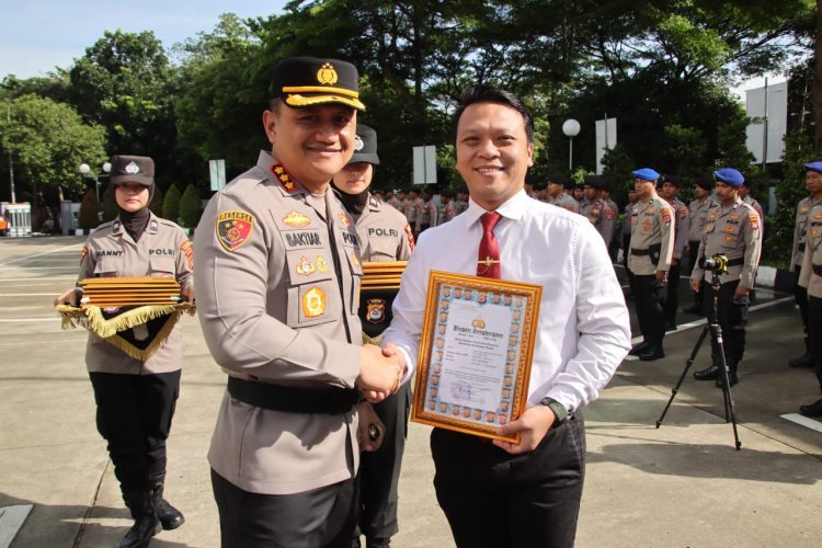 Upacara Pemberian Penghargaan kepada Anggota Terbaik Polresta Tangerang