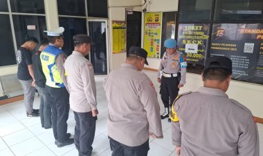 Pelaksanaan Apel Pagi dan Pengamanan Polsek Cikupa Berlangsung Lancar