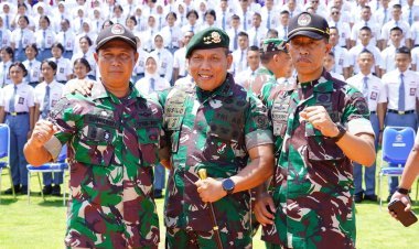Pangdivif 2 Kostrad Dampingi Kunjungan Kerja Menhan RI di Malang
