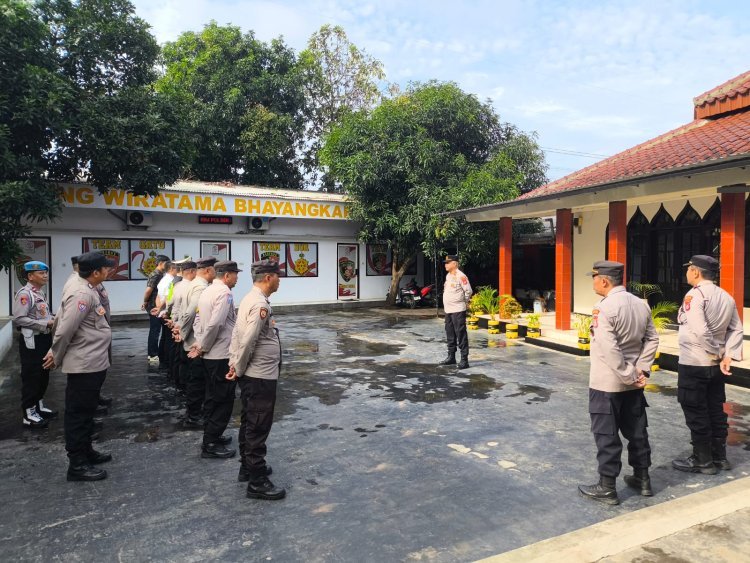 Apel Pagi Polsek Cikupa, Kapolsek AKP Jakariyanta Pimpin Langsung Pemeriksaan Kesiapan Personel