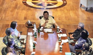 Presiden Prabowo Subianto Bersilaturahmi dengan Pimpinan Redaksi di Hambalang