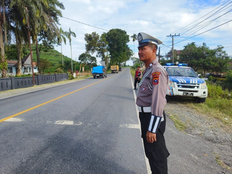 Satlantas Polres Simalungun Siaga Amankan Arus Lalu Lintas di Jalur Rawan Kecelakaan Selama Libur Akhir Pekan