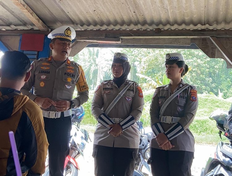 Kasat Lantas Polres Simalungun Gelar Penyuluhan Keselamatan Berlalu Lintas di Jalur Asahan