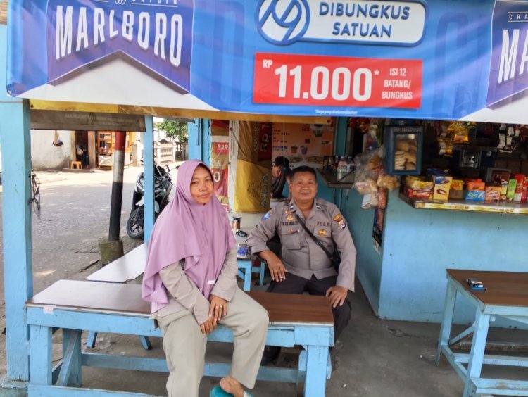Bhabinkamtibmas Desa Bitung Jaya Gelar Sambang di Warung Binaan
