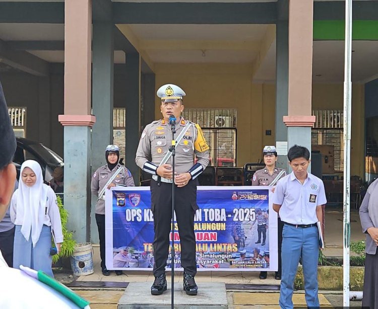 Sat Lantas Polres Simalungun Gelar Sosialisasi Keselamatan Berkendara di SMK Satria Budi Perdagangan