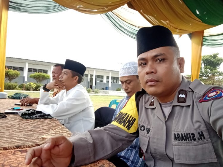 Bhabinkamtibmas Polsek Bosar Maligas Hadiri Is'ra Mir'aj dan Sambut Bulan Suci Ramadhan di SMA N 1 Bosar Maligas