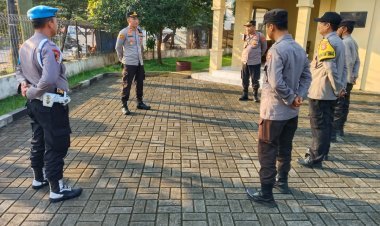 Polsek Cikupa Gelar Apel Pengamanan Kunjungan Wapres Gibran ke Puskesmas Tanara dan Universitas Syeikh Nawawi