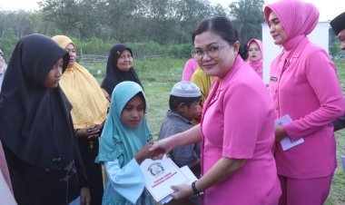 Polri Untuk Masyarakat: Polres Simalungun Berbagi Kebahagiaan dengan Yatim dan Dhuafa di Serbalawan