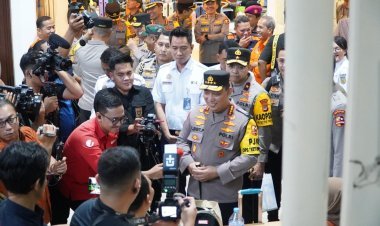 Tinjau Stasiun Tugu DIY, Kapolri : Mudik Gunakan Kereta Api Bisa Jadi Alternatif