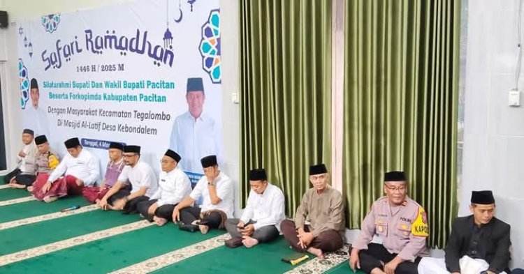 Kapolsek Tegalombo dan Forkopimcam Dampingi Safari Ramadhan di Masjid Al Latif Pacitan