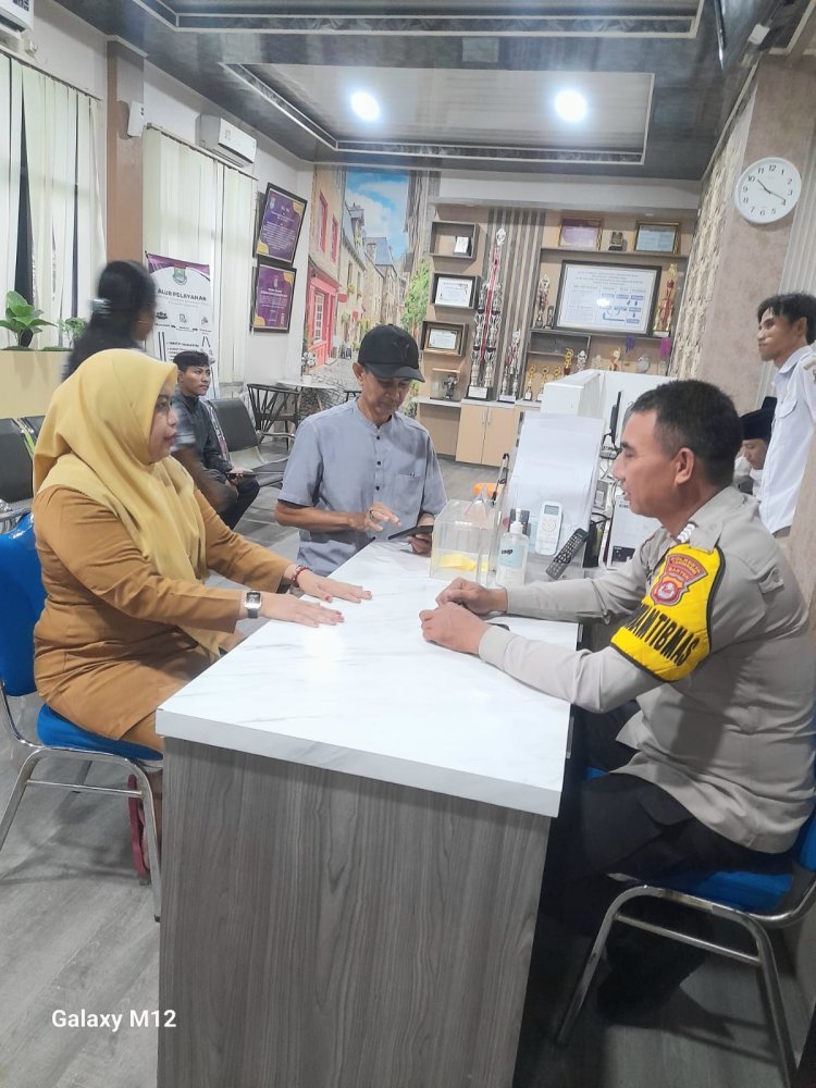 Babinkamtibmas Kelurahan Sukamulya Jalin Komunikasi dengan Warga untuk Kondusifitas Wilayah