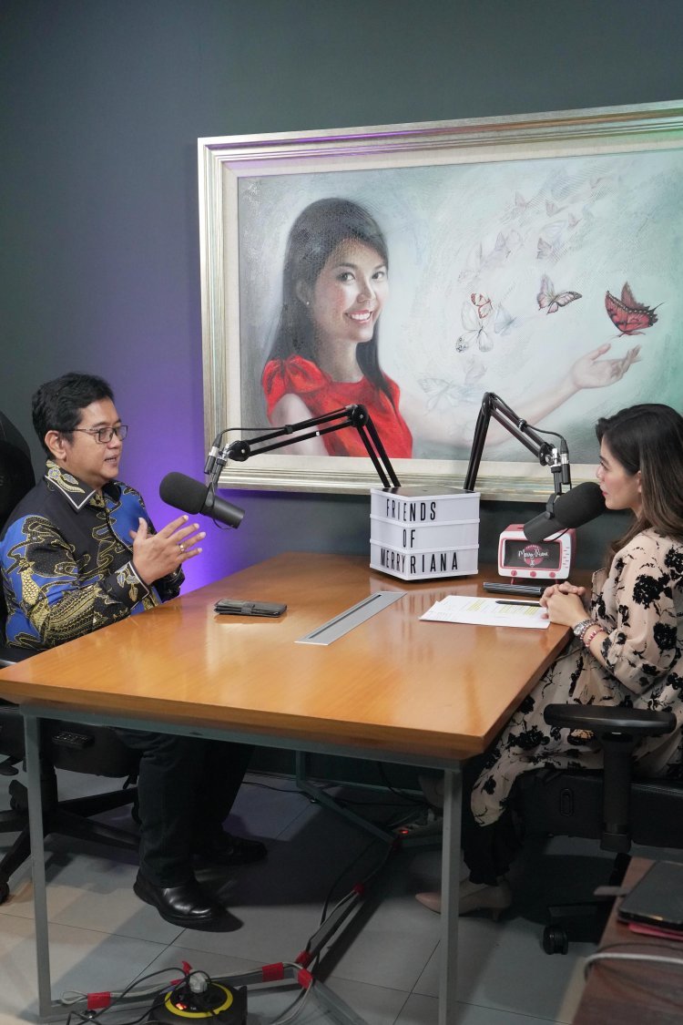 Tampil di Podcast Merry Riyana, Wamen Viva Yoga Sebut Demokrasi di Indonesia Tidak Akan Setback