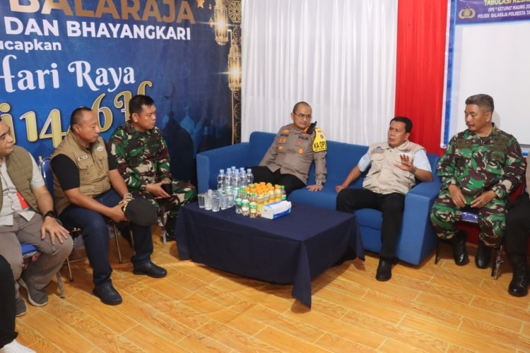 Bupati Tangerang dan Kapolres Kunjungi Pos Pam Ketupat Balaraja Barat Pantau Arus Mudik