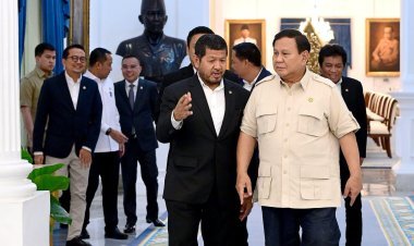 Presiden Prabowo Bahas Infrastruktur dengan Jajaran Komisi V DPR RI di Istana Merdeka