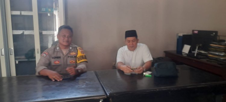 Bhabinkamtibmas Jalin Silaturahmi dengan Kepala Desa Pasir Talaga