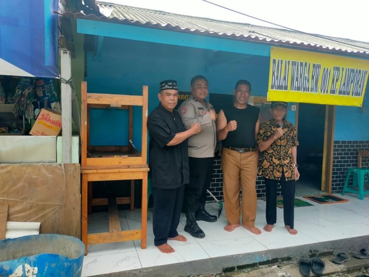 Kegiatan Sambang: Jalin Kedekatan, Polri Sapa Warga Kp Lamporan