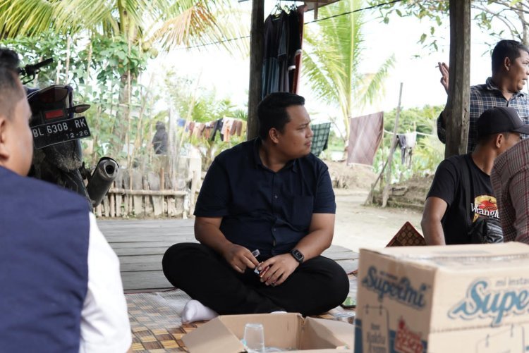 Ketua PMI Aceh Singkil Tunjukkan Kepedulian, Santuni Keluarga Korban Terkaman Buaya