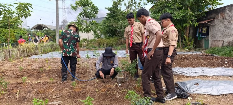 Polsek Cikupa Dukung Ketahanan Pangan Lewat Program Poliran di Desa Pasir Jaya