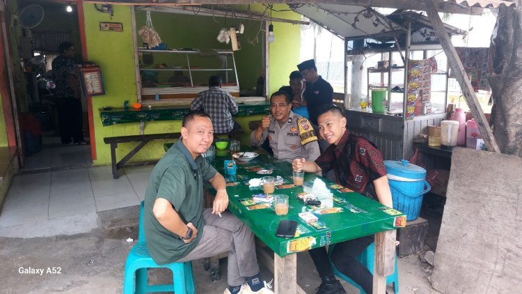 Bhabinkamtibmas Sambangi Warga di Sukadamai, Jalin Kedekatan dan Dengar Aspirasi