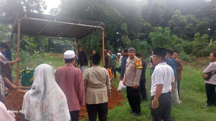 POLSEK CIKUPA LAKUKAN TAKZIAH, PERERAT HUBUNGAN POLRI DAN WARGA DESA SUKADAMAI