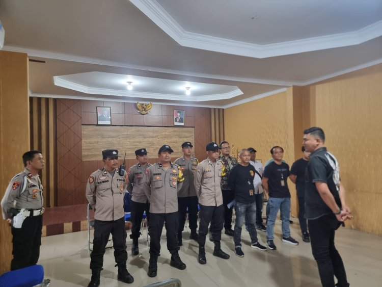 Penertiban Parkiran Liar dan Atribut Ormas Digelar di Wilayah Hukum Polsek Cikupa