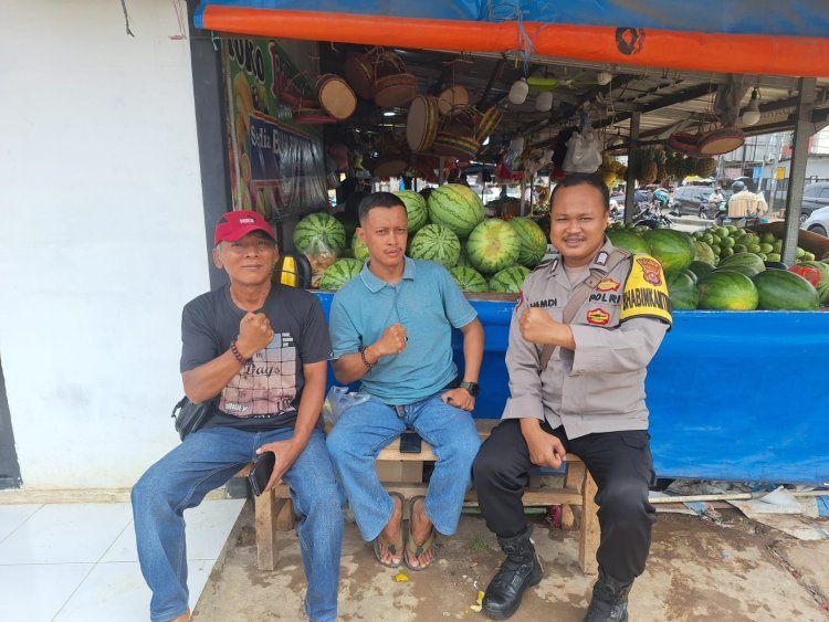 Bhabinkamtibmas Desa Cikupa Jalin Silaturahmi dan Himbauan Kamtibmas kepada Warga