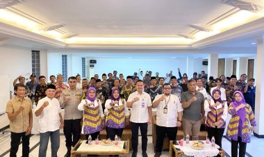 Bhabinkamtibmas Hadiri Pembekalan RT/RW Kelurahan Sukamulya di Hotel Wira Carita