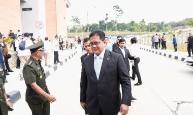 Presiden Prabowo Resmikan Unhan, Wamen Viva Yoga: Mencetak Patriot Bangsa yang Cerdas, Unggul, dan Cinta Tanah Air