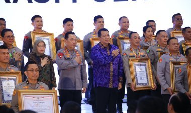 Menteri Rini Sampaikan Apresiasi Divisi Humas Polri Atas Penghargaan Zona Integritas