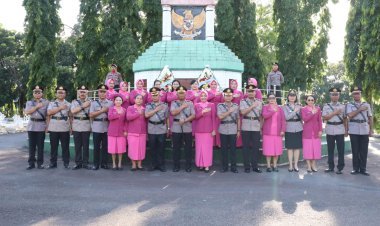 Sentuhan Hati Ibu Bhayangkari Simalungun: Mendampingi Kapolres dalam Mengenang Jasa Pahlawan di TMP Nagur