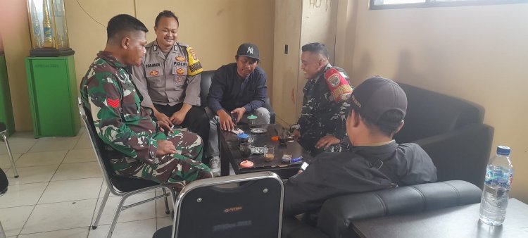 Pererat Kedekatan dengan Warga, Bhabinkamtibmas Desa Cikupa Sambang Warga untuk Jaga Kamtibmas
