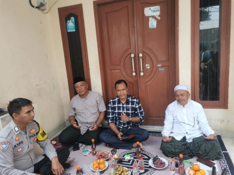 Bhabinkamtibmas Kelurahan Sukamulya Jalin Silaturahmi dengan Tokoh Masyarakat