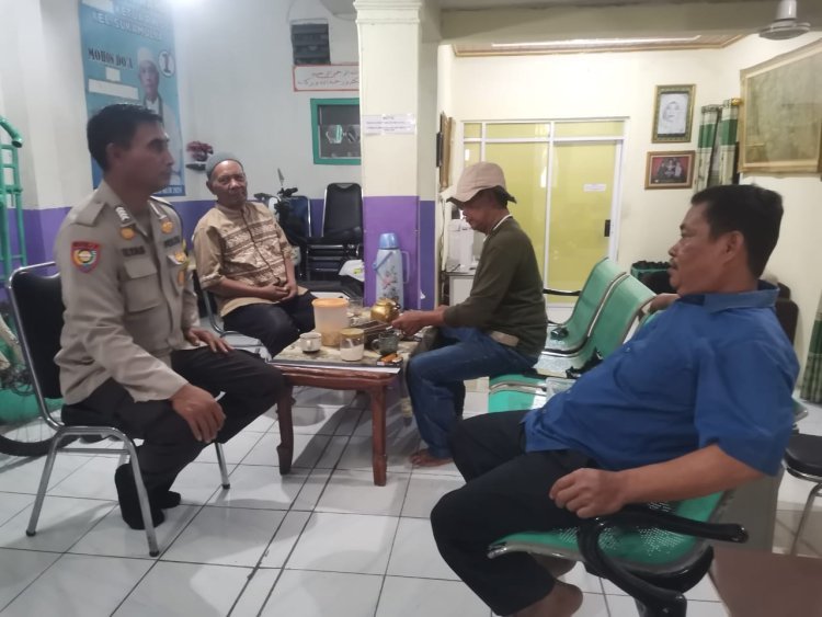 Pererat Hubungan dengan Warga, Bripka Ilyas Lakukan Sambang di Kelurahan Sukamulya