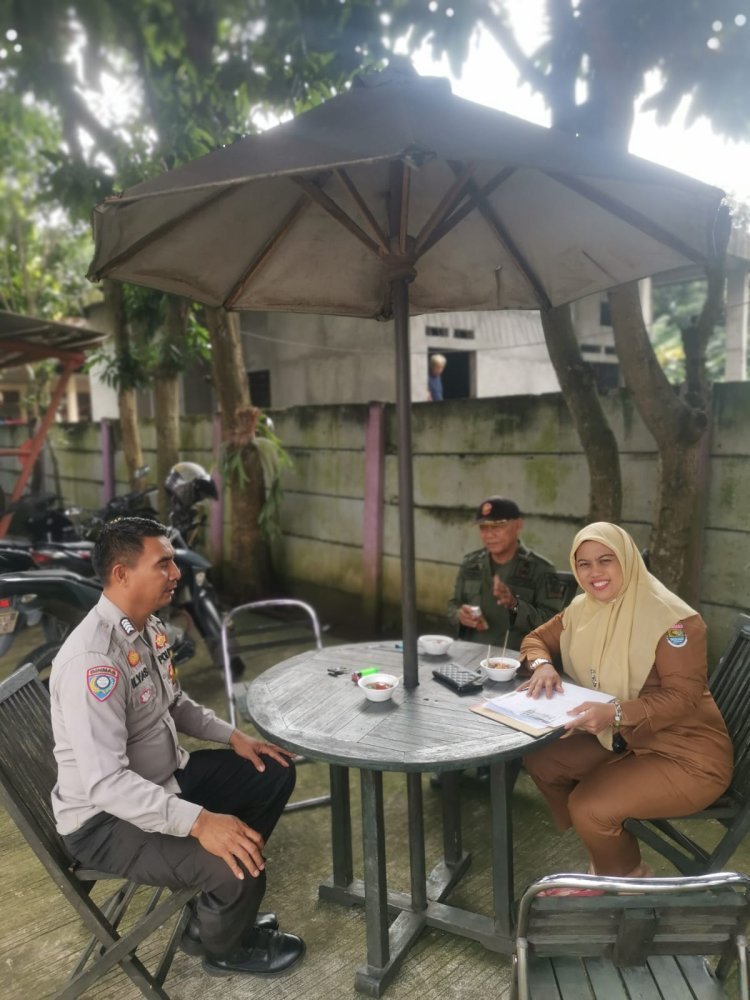 Bhabinkamtibmas Kelurahan Sukamulya Gelar Sambang dan Sosialisasi Pelayanan 110