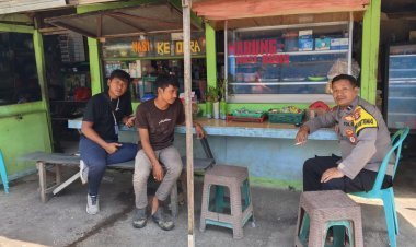 Bhabinkamtibmas Desa Bitung Jaya Sambang Warung Binaan, Wujudkan Kamtibmas Kondusif Lewat Silaturahmi dan Edukasi