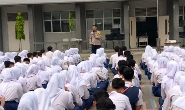 Polsek Cikupa Hadir dalam MPLS SMAN 31 Kabupaten Tangerang: Edukasi Bahaya NAPZA dan Wujudkan Kamtibmas Kondusif