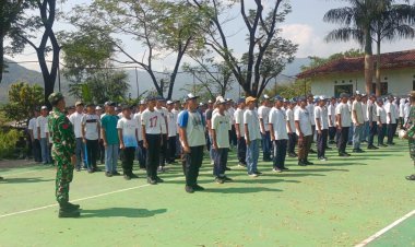 TNI Jadi Bagian dari MPLS: Membentuk Karakter Siswa Baru di Kecamatan Tirtomoyo