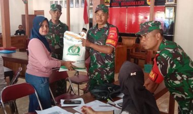 Pastikan Bantuan Berjakan Aman, Babinsa Dampingi Penyaluran Bantuan Pangan Dari Pemerintah