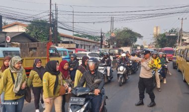 SORE TERTIB DI CIKUPA: Polisi Hadir, Lalin Lancar, Warga Nyaman