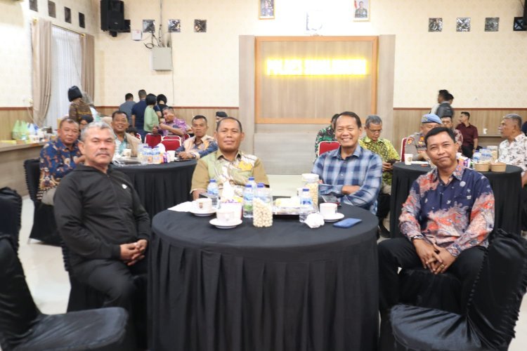 Malam Penuh Makna: Polres Simalungun Gelar Nonton Bareng Wayang Kulit untuk Mempererat Silaturahmi di Hari Bhayangkara ke-79