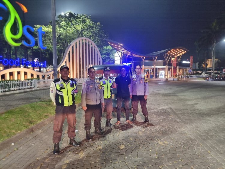 Polsek Cikupa Ops Cipkon Polsek Cikupa: Patroli Mobile Cegah Gangguan Kamtibmas di Tengah Malam